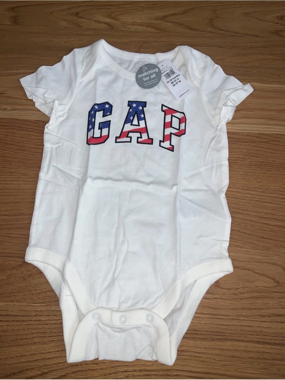 GAP Baby One Piece 12-18M White Patriotic Logo Bodysuit NWT USA Flag
